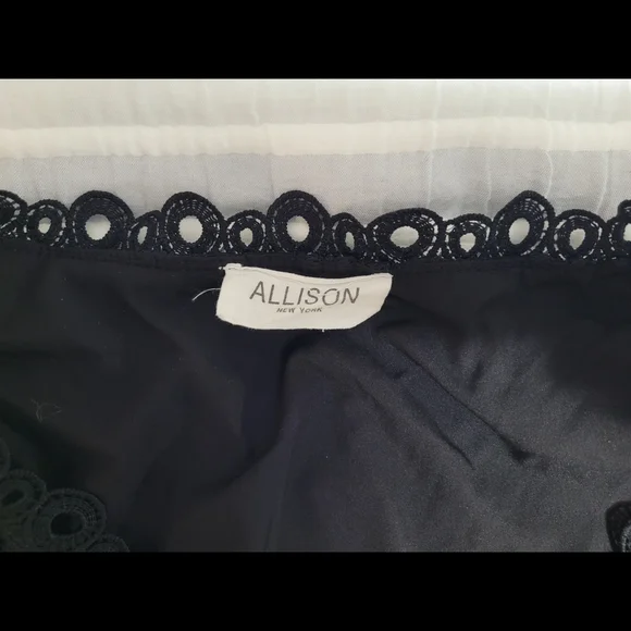 Allison New York Dress. Black. Size L - Picture 6 of 10